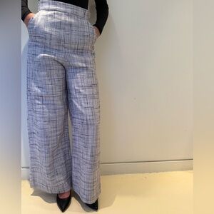 Elegant Women's Wide-Leg Plaid Trousers